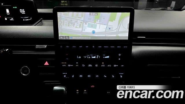 Hyundai Staria 2025 — Фото 15/20