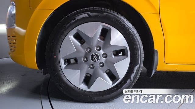 Hyundai Staria 2025 — ფოტო 24/34
