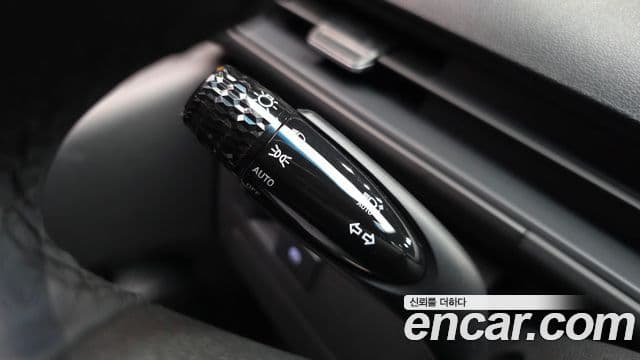 Hyundai Staria 2025 — ფოტო 21/34