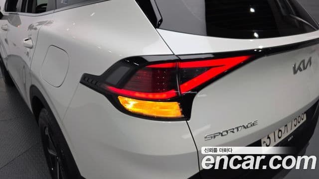 Kia Sportage 2022 — ფოტო 26/36