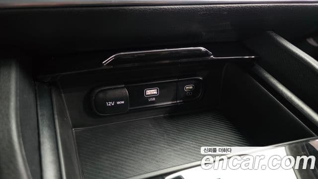 Kia Sportage 2022 — ფოტო 3/36