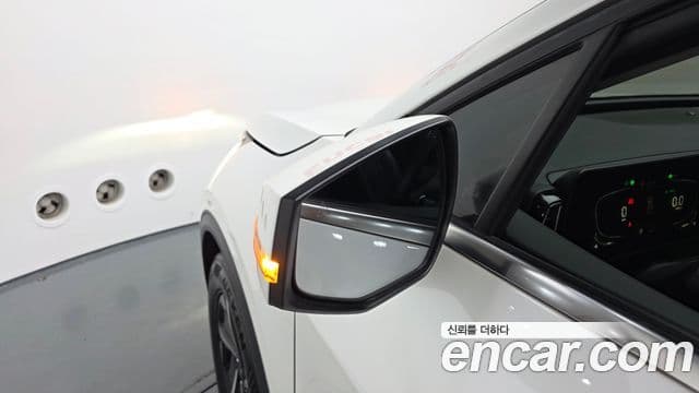 Kia Sportage 2022 — ფოტო 17/36
