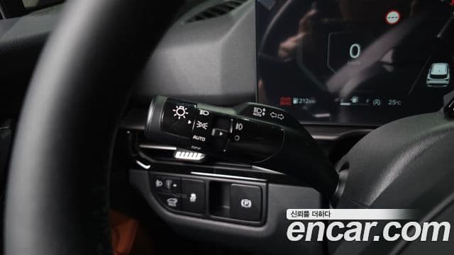 Kia Sportage 2025 — Şəkil 31/34