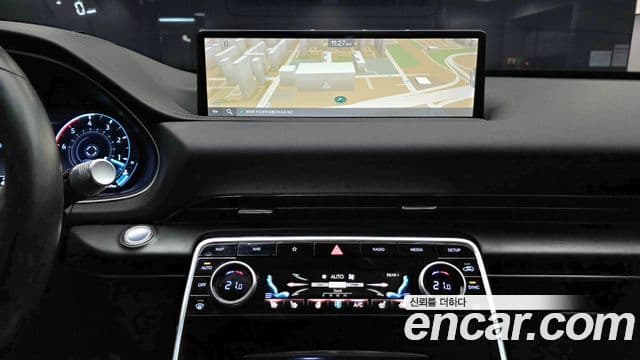 Genesis GV80 2020 — ფოტო 19/20