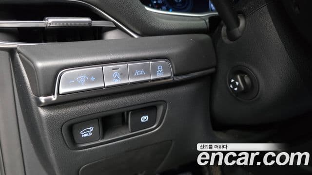 Genesis GV80 2020 — ფოტო 16/20