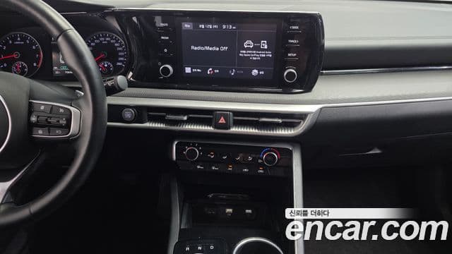 Kia K5 2022 — ფოტო 19/30