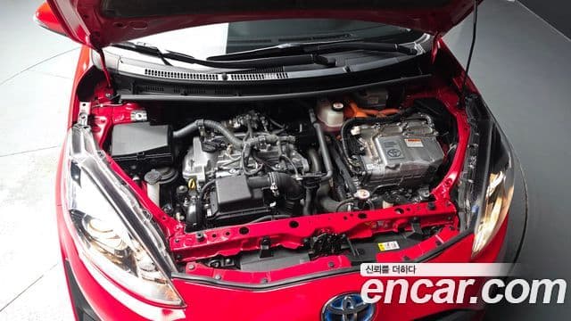 Toyota Prius C 2019 — Şəkil 5/31