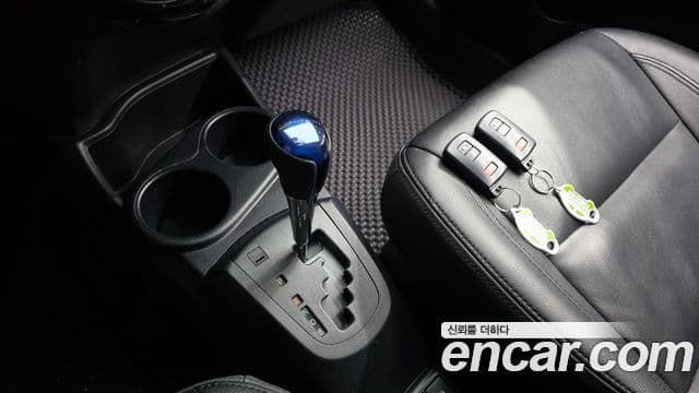 Toyota Prius C 2019 — Şəkil 8/31
