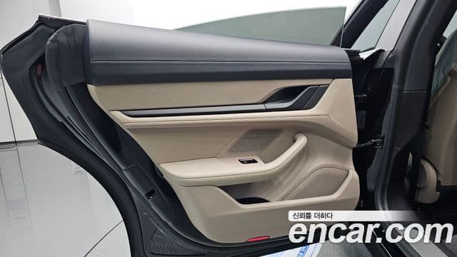 Porsche Taycan 2021 — Photo 30/39