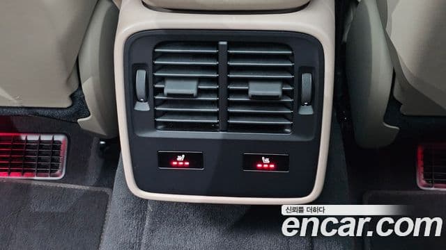 Porsche Taycan 2021 — Photo 20/39