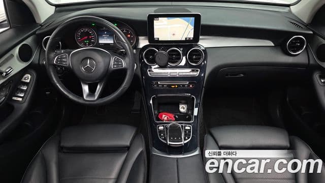 Mercedes-Benz GLC-Class 2018 — ფოტო 23/36