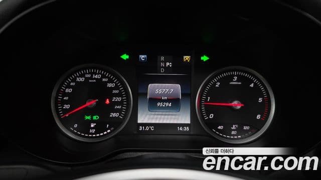 Mercedes-Benz GLC-Class 2018 — ფოტო 36/36
