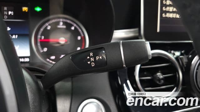 Mercedes-Benz GLC-Class 2018 — ფოტო 26/36