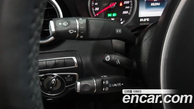 Mercedes-Benz GLC-Class 2018 — ფოტო 16/36