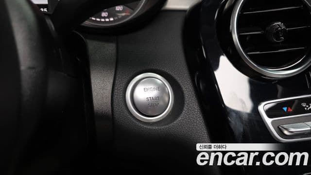 Mercedes-Benz GLC-Class 2018 — ფოტო 20/36