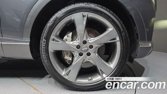 Genesis GV80 2020 — Photo 10/31