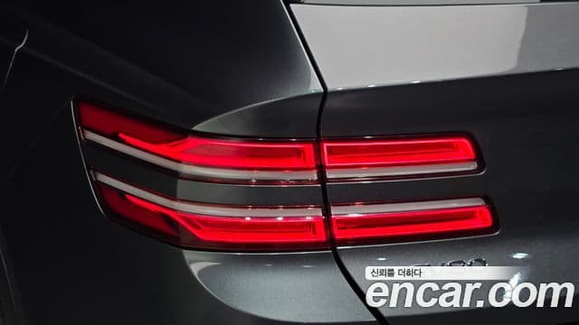 Genesis GV80 2020 — Photo 8/31