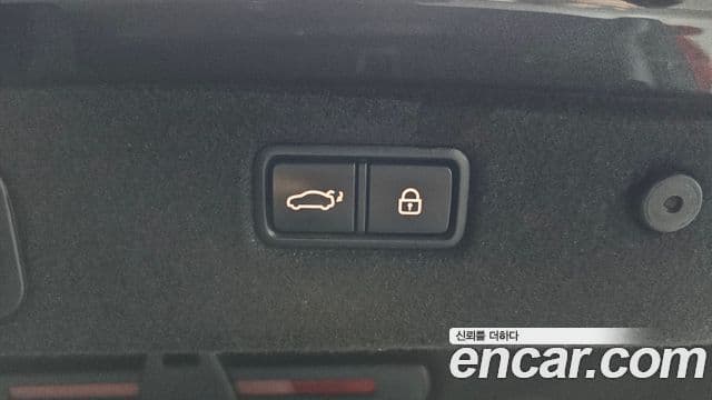 Genesis G70 2019 — Photo 35/39
