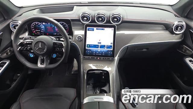 Mercedes-Benz GLC-Class 2025 — Photo 8/20
