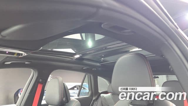 Mercedes-Benz GLC-Class 2025 — Photo 13/20