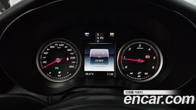 Mercedes-Benz C-Class 2018 — Şəkil 14/20