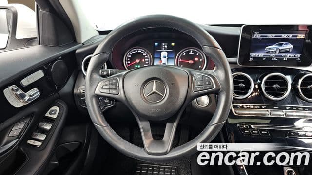 Mercedes-Benz C-Class 2018 — Şəkil 20/20