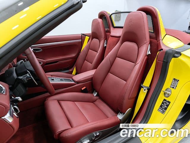 Porsche 718 Boxster 2024 — Photo 2/19
