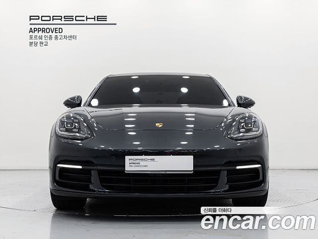 Porsche Panamera 2018 — Photo 6/19