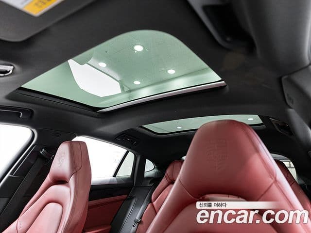 Porsche Panamera 2018 — Photo 14/19