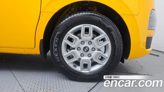 Hyundai Staria 2026 — Photo 26/31