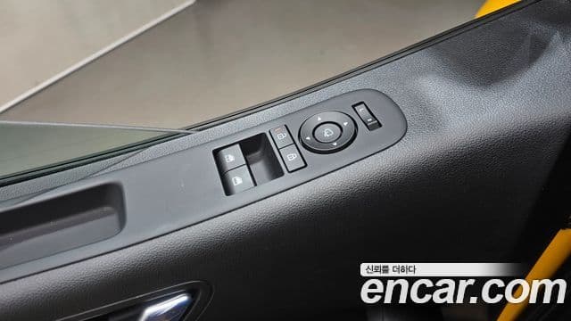 Hyundai Staria 2026 — Photo 25/31