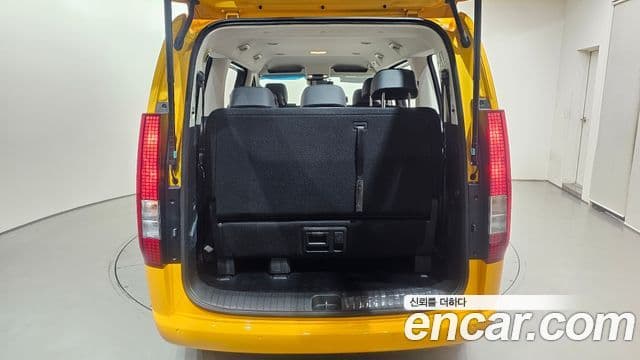 Hyundai Staria 2026 — Photo 6/31