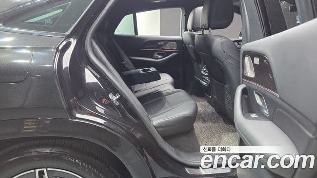 Mercedes-Benz GLE-Class 2021 — ფოტო 11/36