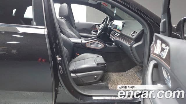 Mercedes-Benz GLE-Class 2021 — ფოტო 9/36