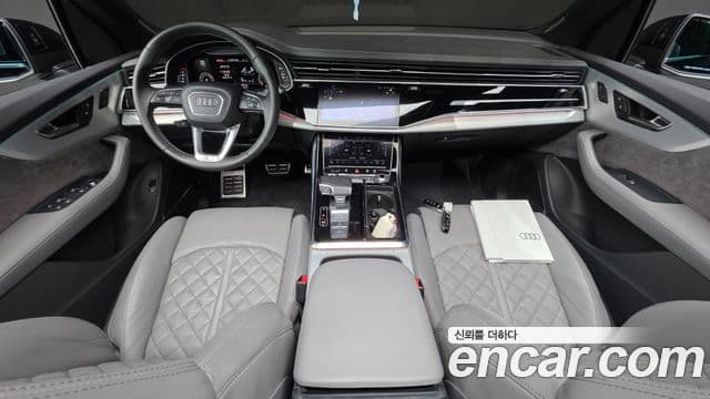 Audi Q7 2021 — Şəkil 7/37