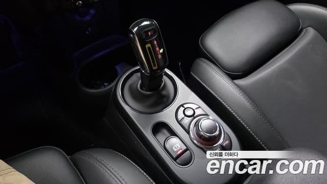 Mini Cooper Electric 2022 — ფოტო 6/20