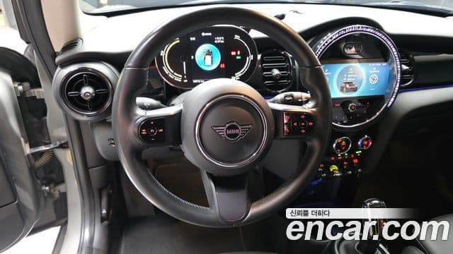 Mini Cooper Electric 2022 — ფოტო 9/20