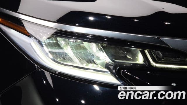 Toyota Sienna 2021 — ფოტო 31/34