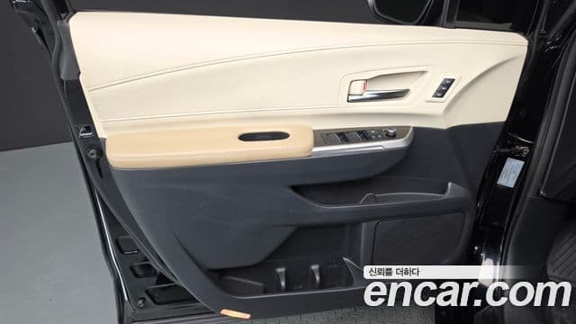 Toyota Sienna 2021 — ფოტო 12/34