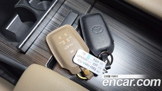 Toyota Sienna 2021 — ფოტო 18/34