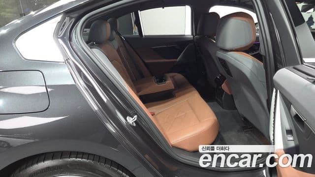 BMW 5 Series 2023 — ფოტო 5/33