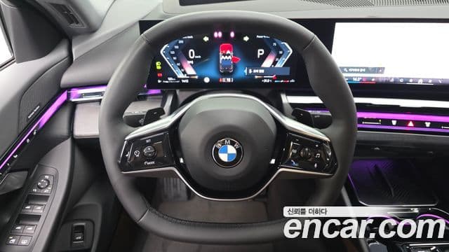 BMW 5 Series 2023 — ფოტო 9/33
