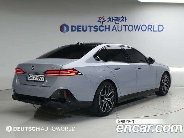 BMW 5 Series 2026 — Photo 9/20