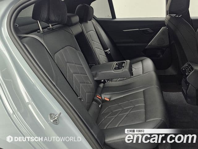 BMW 5 Series 2026 — Photo 18/20
