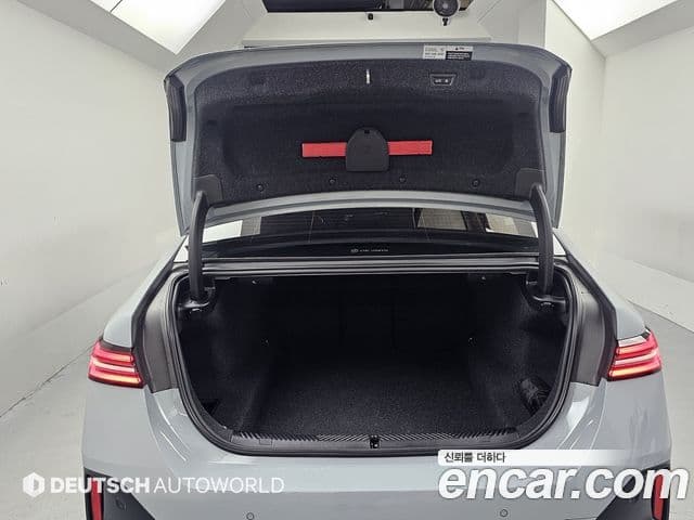BMW 5 Series 2026 — Photo 17/20