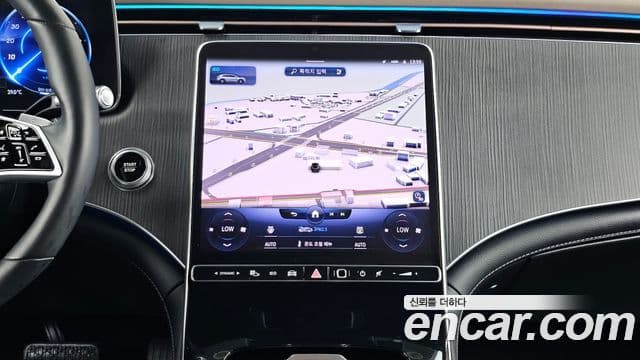 Mercedes-Benz EQS SUV 2023 — ფოტო 15/37