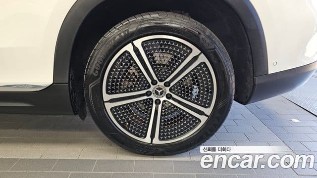Mercedes-Benz EQS SUV 2023 — ფოტო 9/37