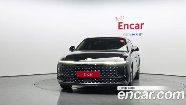 Hyundai Grandeur Hybrid 2023 — Photo 10/31