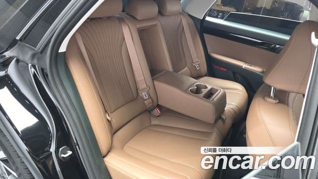 Hyundai Grandeur Hybrid 2023 — Photo 5/31