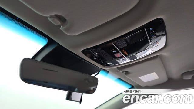 Hyundai Grandeur Hybrid 2023 — Photo 16/31